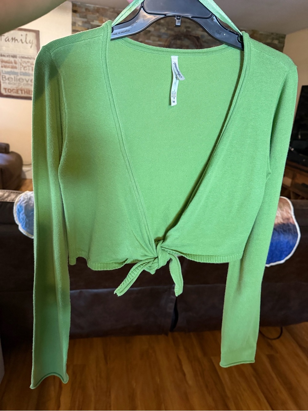 Y2K Aeropostale Green Cropped Tie Front Cardigan Sweater Women’s Medium